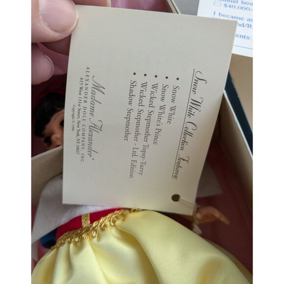 Madame Alexander Disney Snow White Doll 8" Collectible with Box - Picture 6 of 6